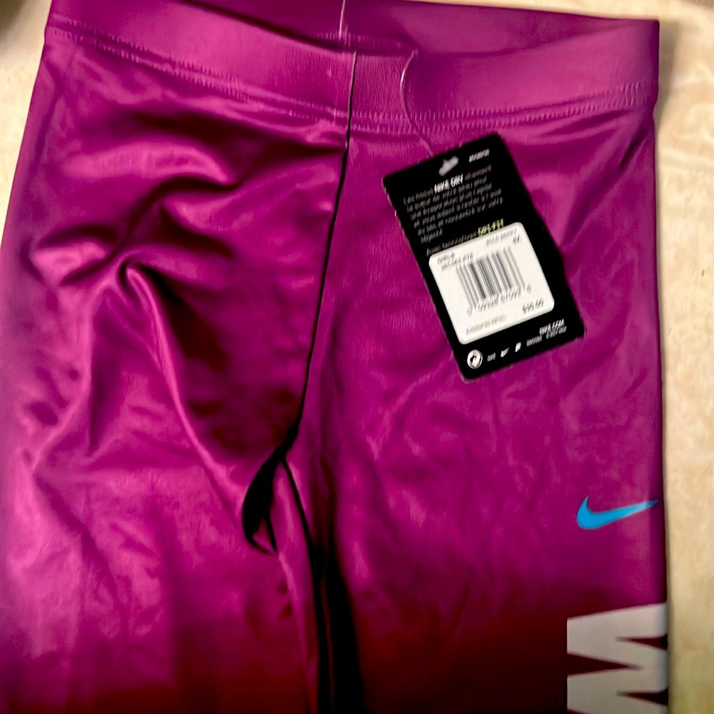 Brand new little girls size 6X, Nike drive fit leggings